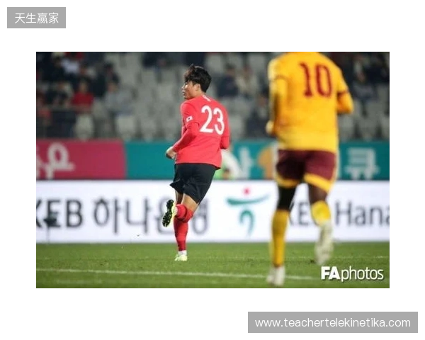 媒体人:U17国脚张伯霖接近加盟湖北星辉,玉昆也曾向球员报价