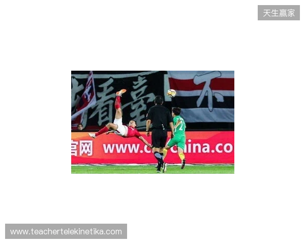 凌空落叶斩！热议杜月徵世界波：比帕瓦尔那球还漂亮！杜德里格斯