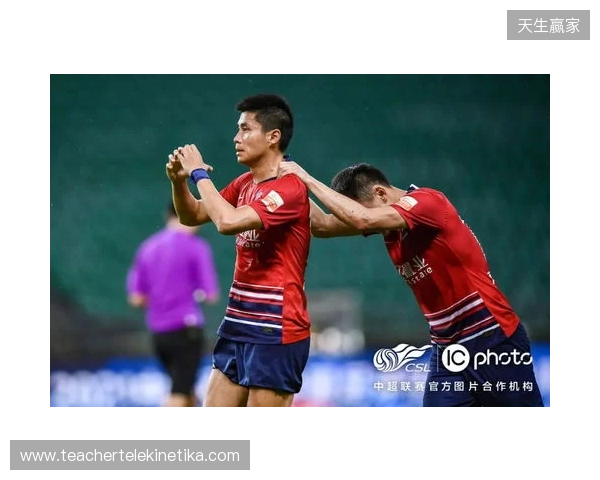 黄希扬：若不影响中超备战也有时间的话，还是想踢一踢“渝超”