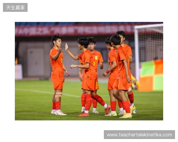 半场-U16中国男足1-1塔吉克斯坦男足U16 袁博涵造点并操刀命中 半场-U16中国男足1-1塔吉克斯坦男足U16 袁博涵造点并操刀命中